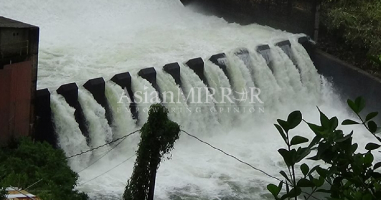 ජලාශ පිටාර මට්ටමට! කැළණි ගගේ ජල මට්ටමත් ඉහලට